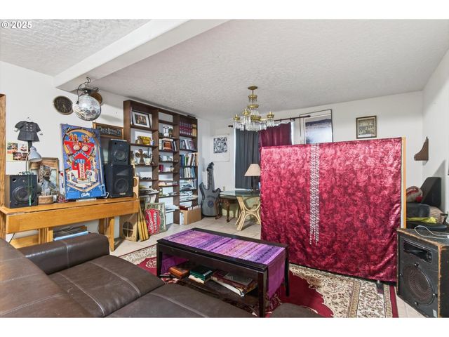 50316 COLUMBIA RIVER Hwy, Scappoose, OR 97056