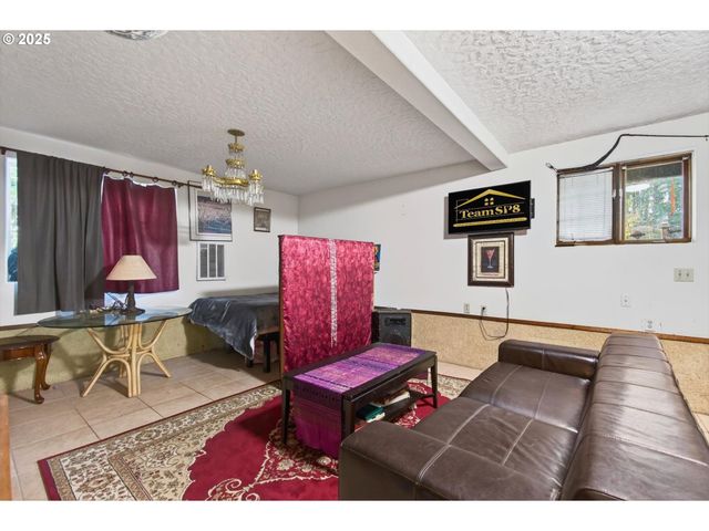 50316 COLUMBIA RIVER Hwy, Scappoose, OR 97056