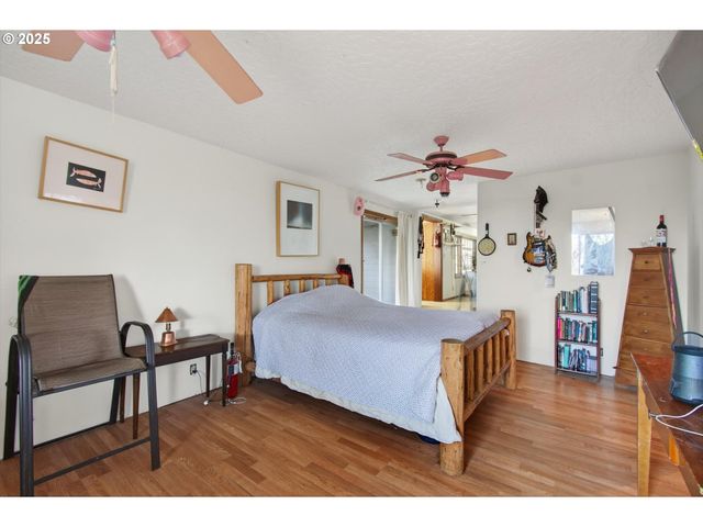 50316 COLUMBIA RIVER Hwy, Scappoose, OR 97056