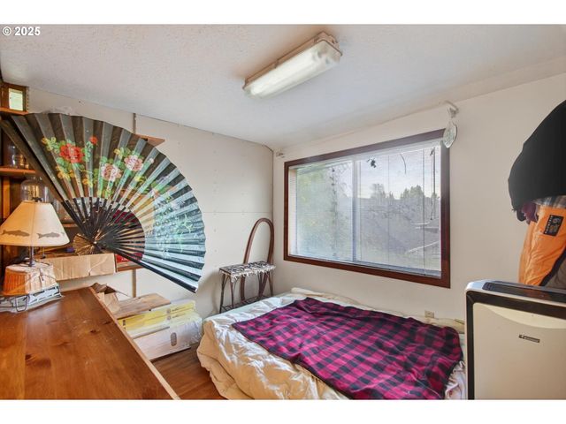 50316 COLUMBIA RIVER Hwy, Scappoose, OR 97056