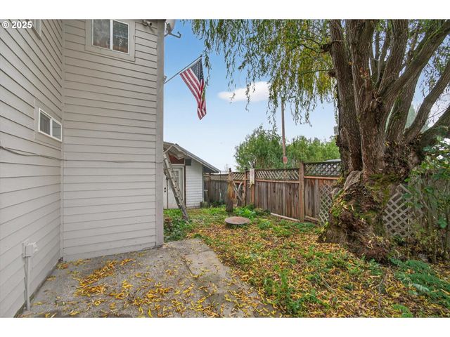 50316 COLUMBIA RIVER Hwy, Scappoose, OR 97056