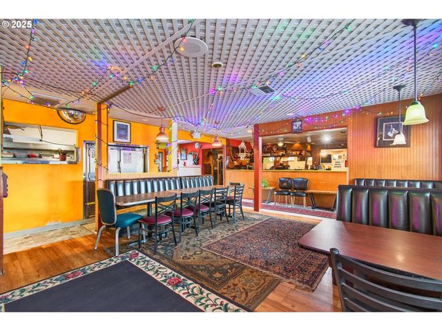 50316 COLUMBIA RIVER Hwy, Scappoose, OR 97056