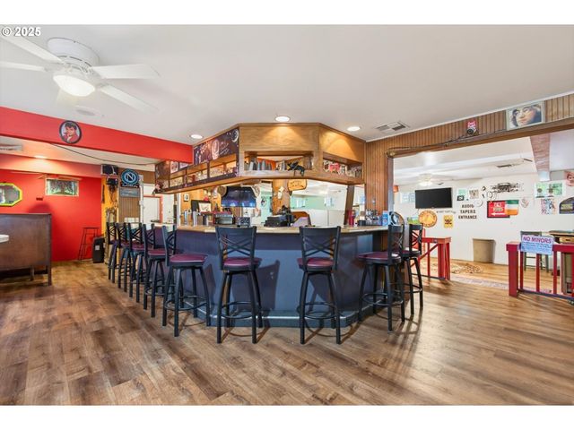 50316 COLUMBIA RIVER Hwy, Scappoose, OR 97056