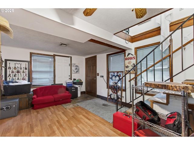 50316 COLUMBIA RIVER Hwy, Scappoose, OR 97056