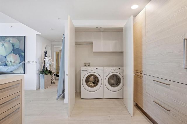 17301 Biscayne Boulevard 1905, North Miami Beach, FL 33160