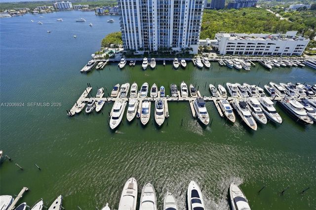 17301 Biscayne Boulevard 1905, North Miami Beach, FL 33160