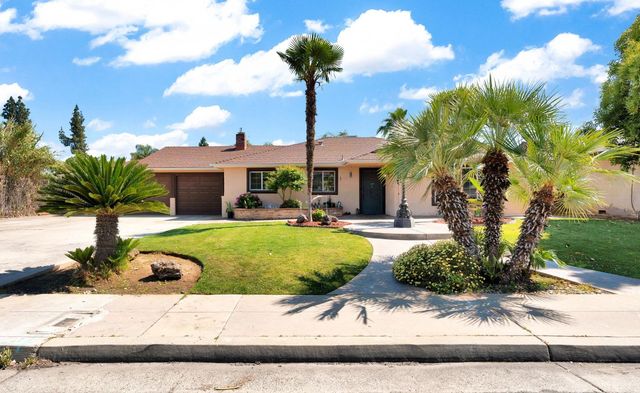 1758 Barstow Avenue, Clovis, CA 93611