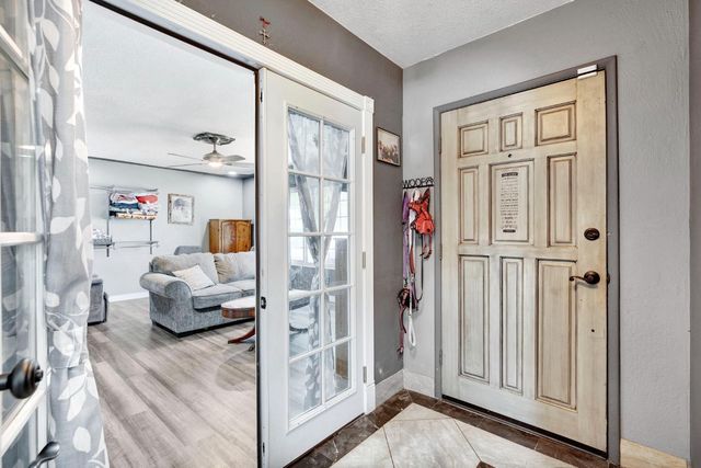 1758 Barstow Avenue, Clovis, CA 93611
