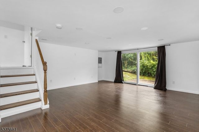 67 Nolans Point Rd, Jefferson Twp., NJ 07849