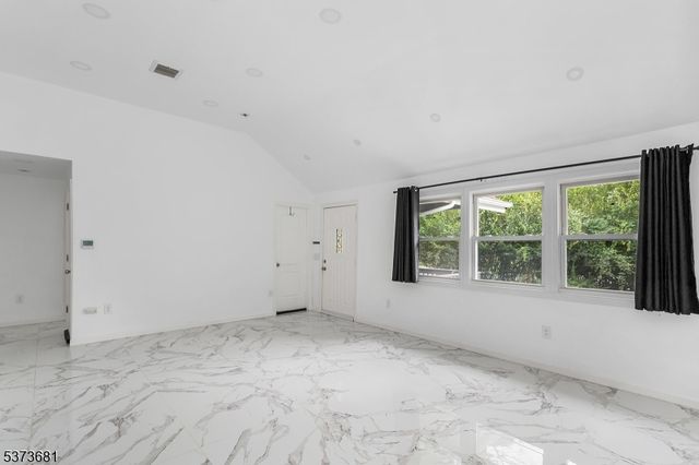 67 Nolans Point Rd, Jefferson Twp., NJ 07849