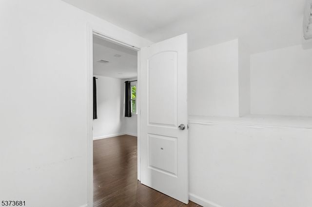 67 Nolans Point Rd, Jefferson Twp., NJ 07849