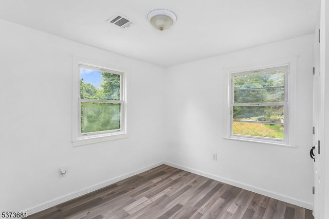 67 Nolans Point Rd, Jefferson Twp., NJ 07849