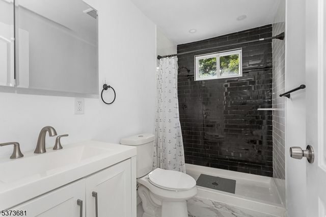 67 Nolans Point Rd, Jefferson Twp., NJ 07849