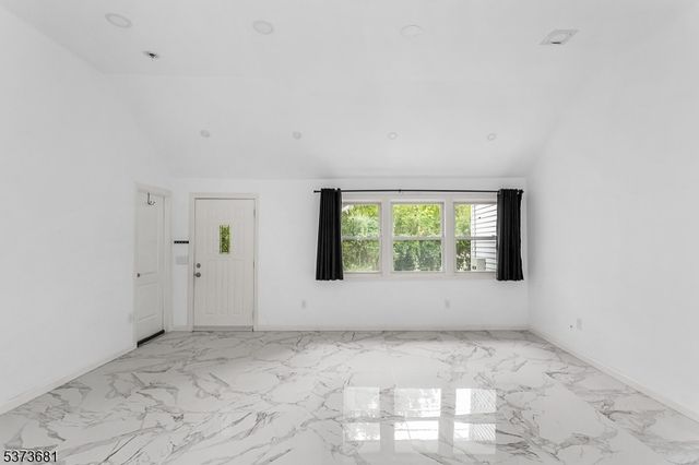 67 Nolans Point Rd, Jefferson Twp., NJ 07849