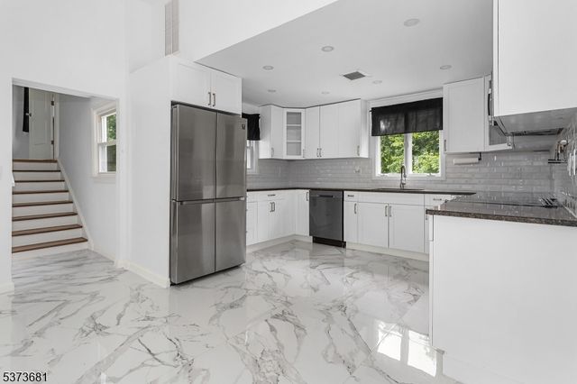 67 Nolans Point Rd, Jefferson Twp., NJ 07849