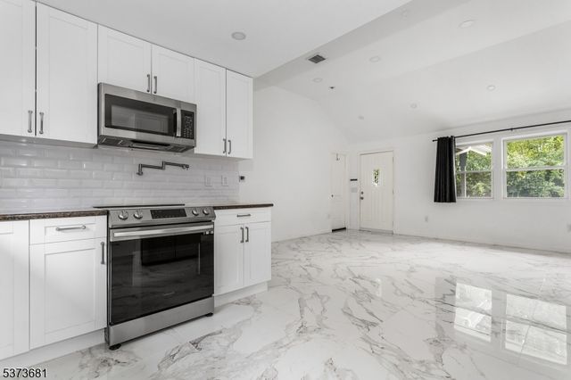 67 Nolans Point Rd, Jefferson Twp., NJ 07849