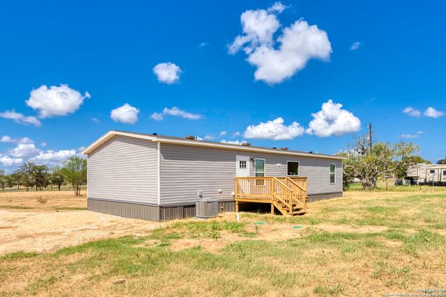 2722 Good Luck Road, Seguin, TX 78155