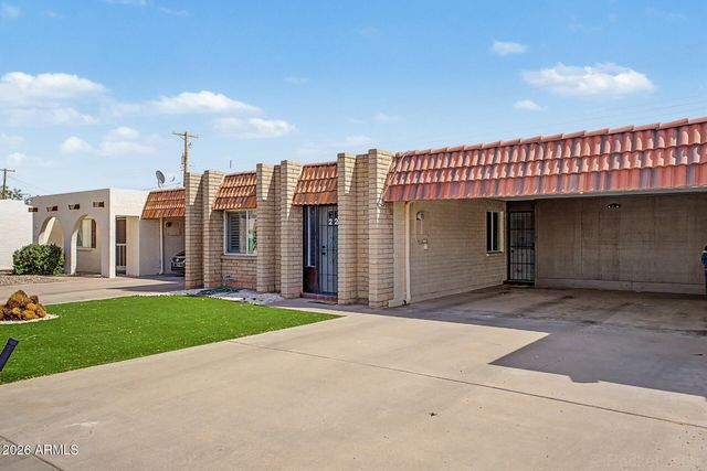 332 N DOBSON Road 22, Mesa, AZ 85201