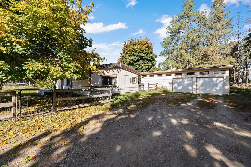 155 Lewis Lane, Columbia Falls, MT 59912 photo 2