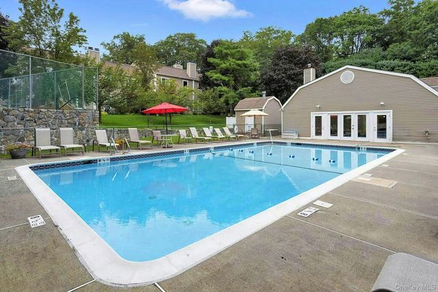 6 Spring Pond Drive, Ossining, NY 10562
