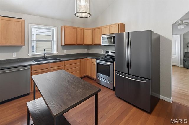 835 Chouteau Avenue, Alton, IL 62002