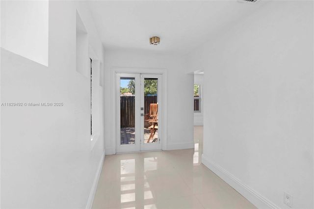 1125 SW 15th Ter, Fort Lauderdale, FL 33312