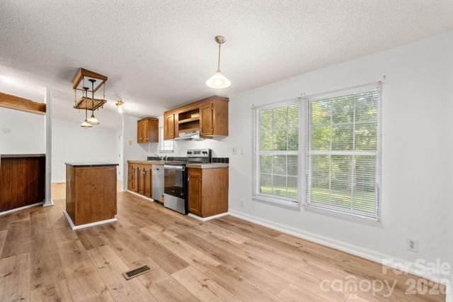 2786 Ridgecreek Drive, Morganton, NC 28655