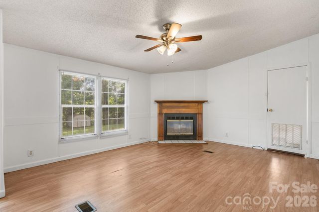 2786 Ridgecreek Drive, Morganton, NC 28655