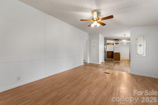 2786 Ridgecreek Drive, Morganton, NC 28655