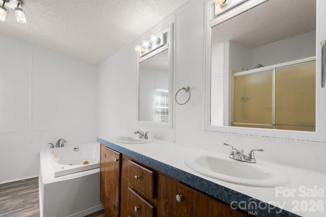 2786 Ridgecreek Drive, Morganton, NC 28655