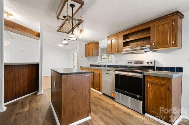 2786 Ridgecreek Drive, Morganton, NC 28655