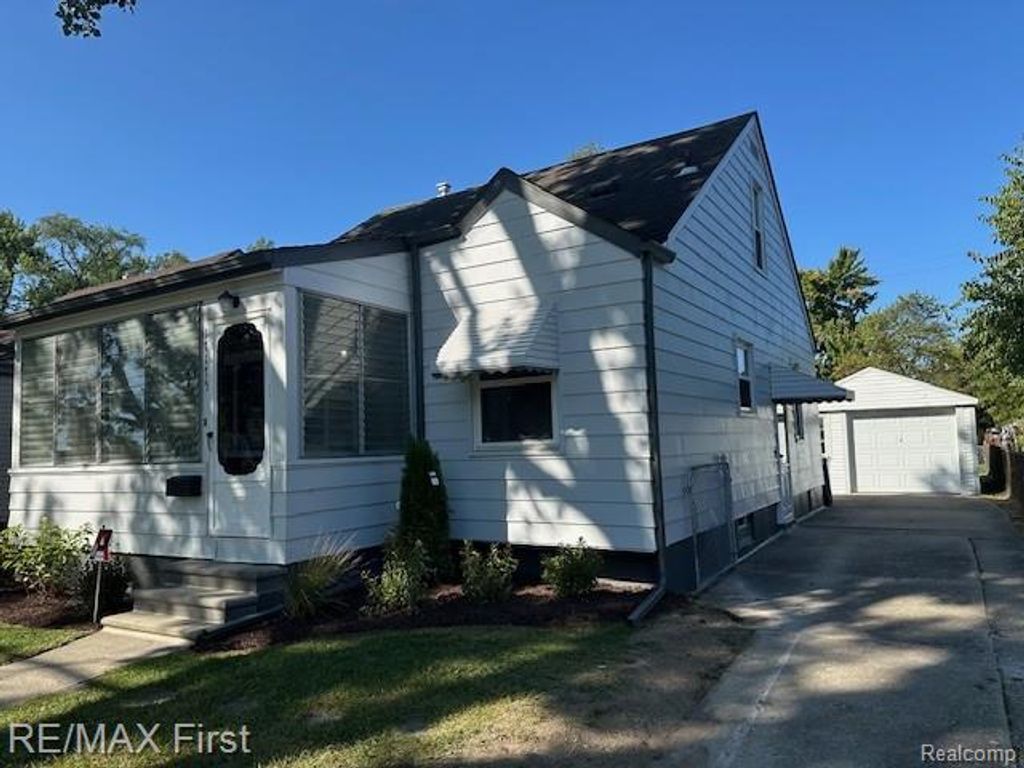 17175 Five Points Street, Redford Charter Township, MI 48240