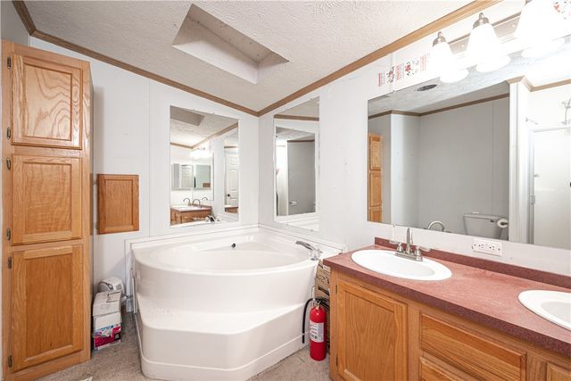 17942 Railroad Cut Road, Rogers, AR 72756