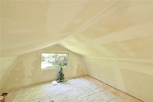 17942 Railroad Cut Road, Rogers, AR 72756