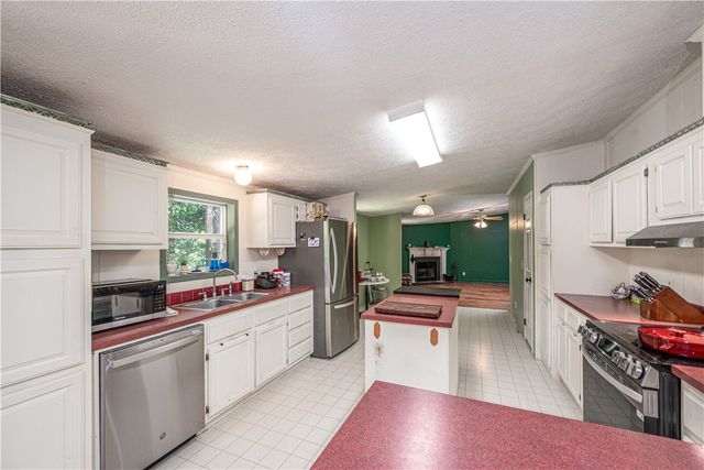 17942 Railroad Cut Road, Rogers, AR 72756
