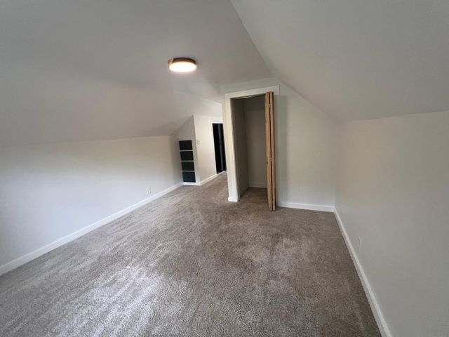 1876 Chelton Avenue W, Saint Paul, MN 55104