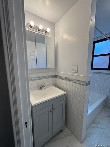 159 Main Street, Huntington, NY 11743