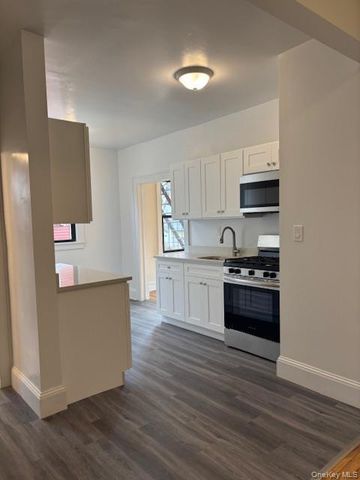 159 Main Street, Huntington, NY 11743