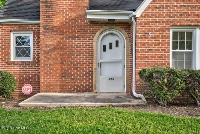 701 E Nash Street, Spring Hope, NC 27882