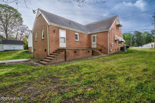 701 E Nash Street, Spring Hope, NC 27882