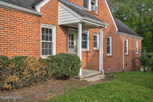 701 E Nash Street, Spring Hope, NC 27882