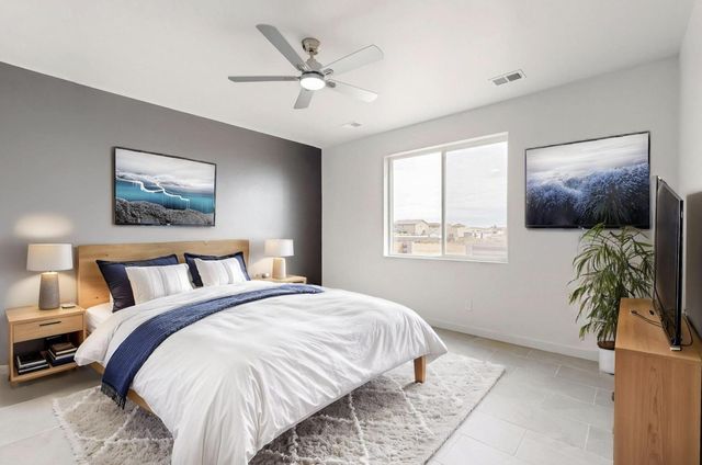 408 4th Street NE, Rio Rancho, NM 87124