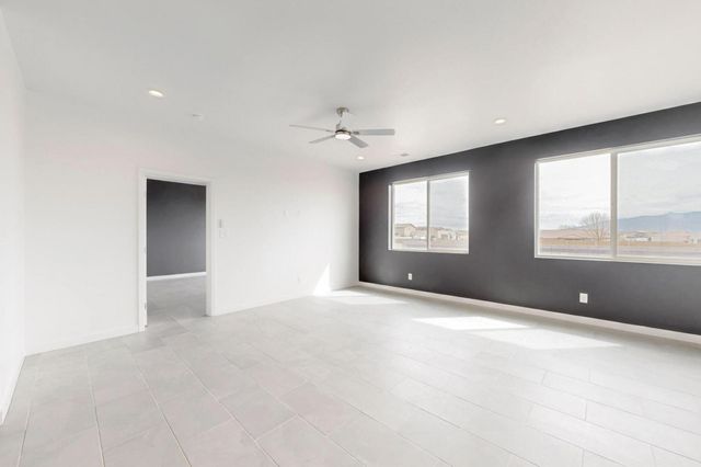 408 4th Street NE, Rio Rancho, NM 87124