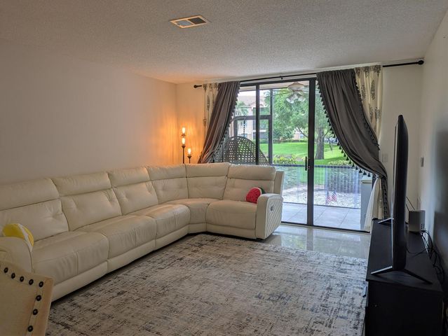 4101 Coral Tree Circle 117, Coconut Creek, FL 33073