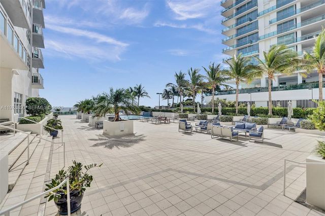 6917 Collins Ave 915, Miami Beach, FL 33141
