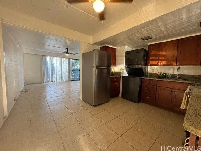 98-310 Kamehameha Highway 129, Aiea, HI 96701