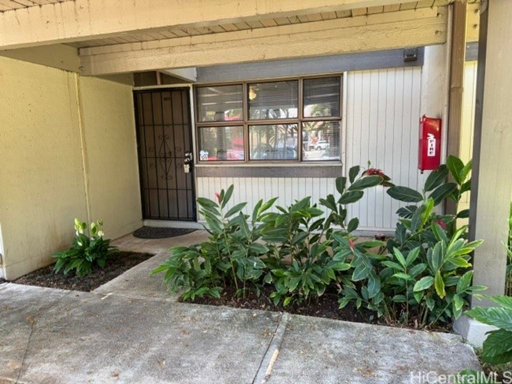 98-310 Kamehameha Highway 129, Aiea, HI 96701