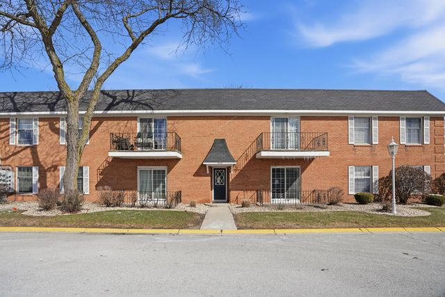 1630 Camellia Drive B-1, Munster, IN 46321