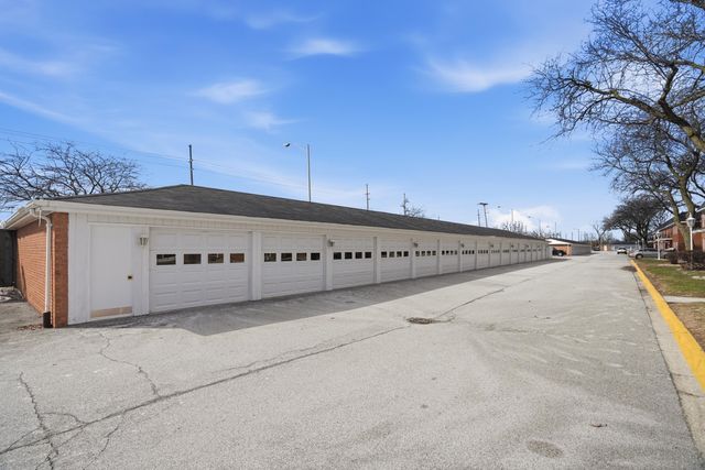 1630 Camellia Drive B-1, Munster, IN 46321