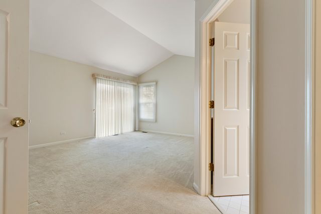 401 Park Barrington Drive, Barrington, IL 60010